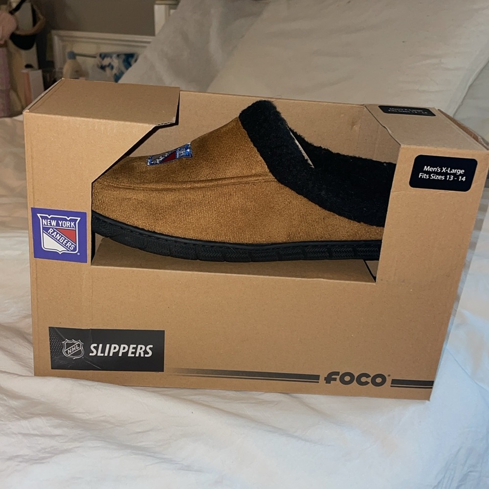 Never worn Ranger slippers - Picture 2 of 4